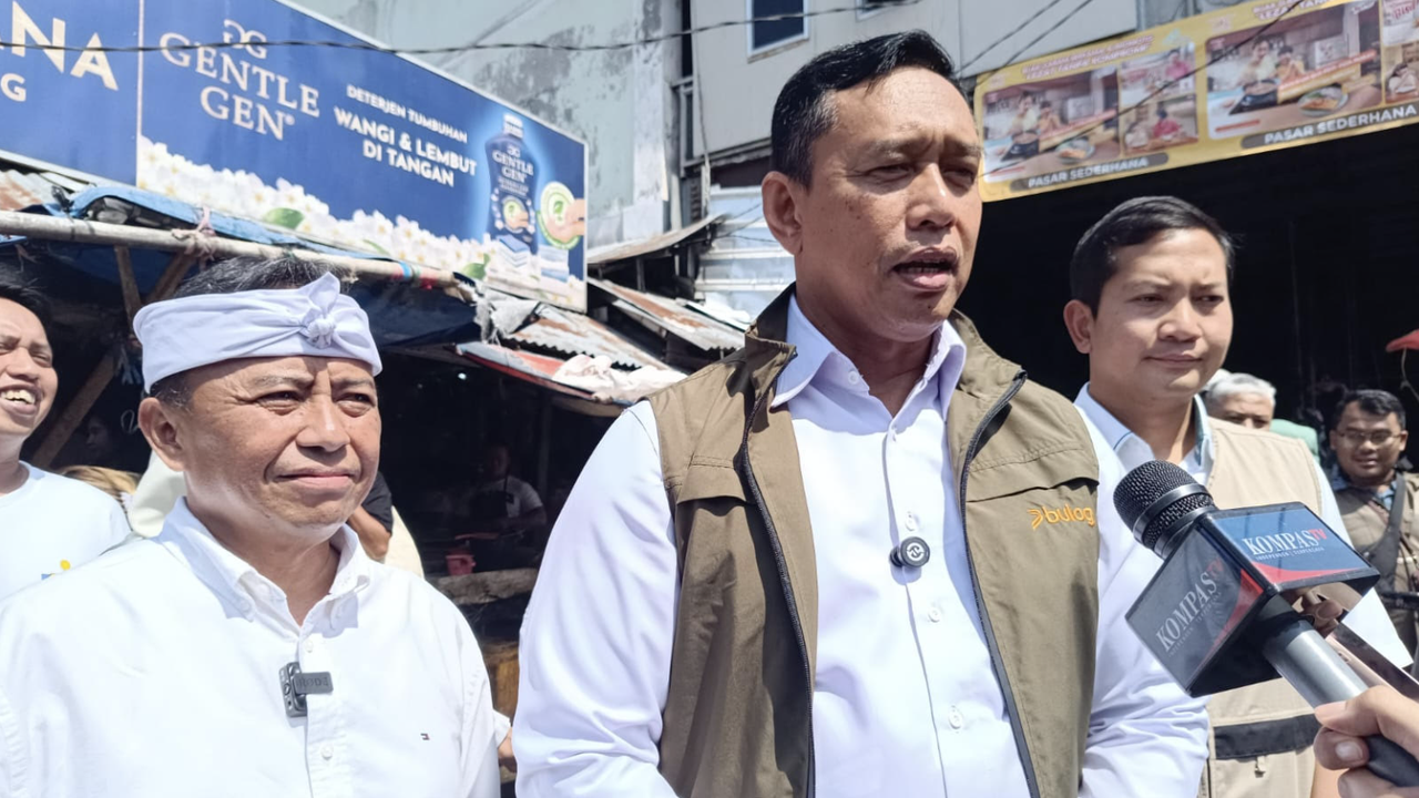 Usai Cek Pasar, Dirut Bulog Pastikan Stok dan Harga Beras di Bandung Aman Jelang 2026