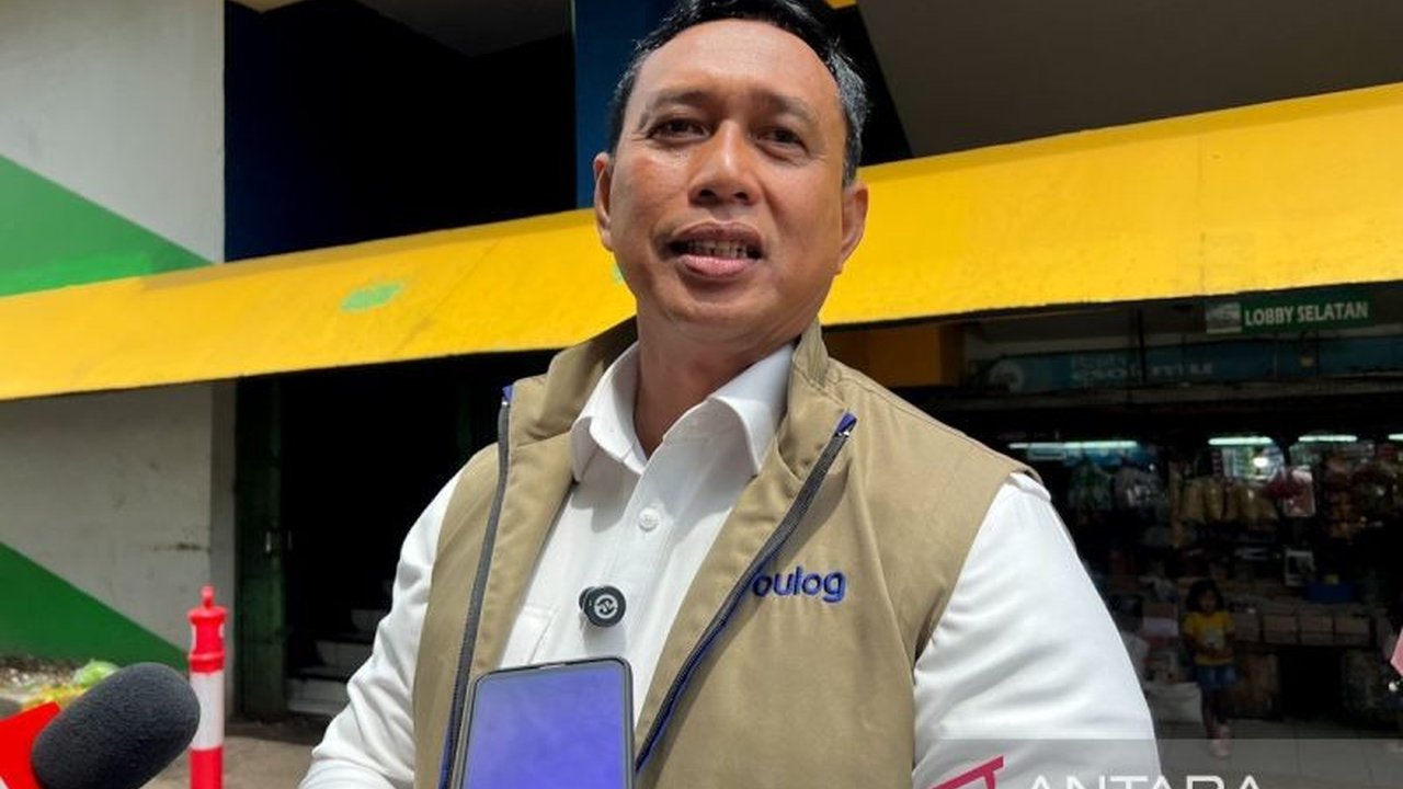 Perum Bulog mengusulkan Kenaikan Margin Fee Bulog sebesar 10 persen setelah berhasil memperkuat swasembada beras 2025. Apa dampaknya bagi ketahanan pangan nasional dan operasional Bulog?