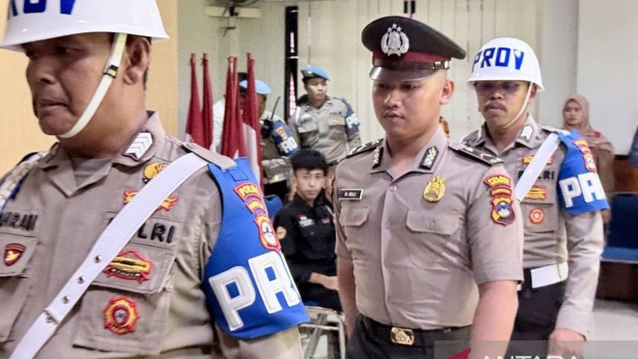 Polda Kalimantan Selatan (Kalsel) resmi memutuskan Pemecatan Bripda MS, anggota Polres Banjarbaru, terkait kasus pembunuhan mahasiswi Universitas Lambung Mangkurat (ULM) yang menggemparkan publik.