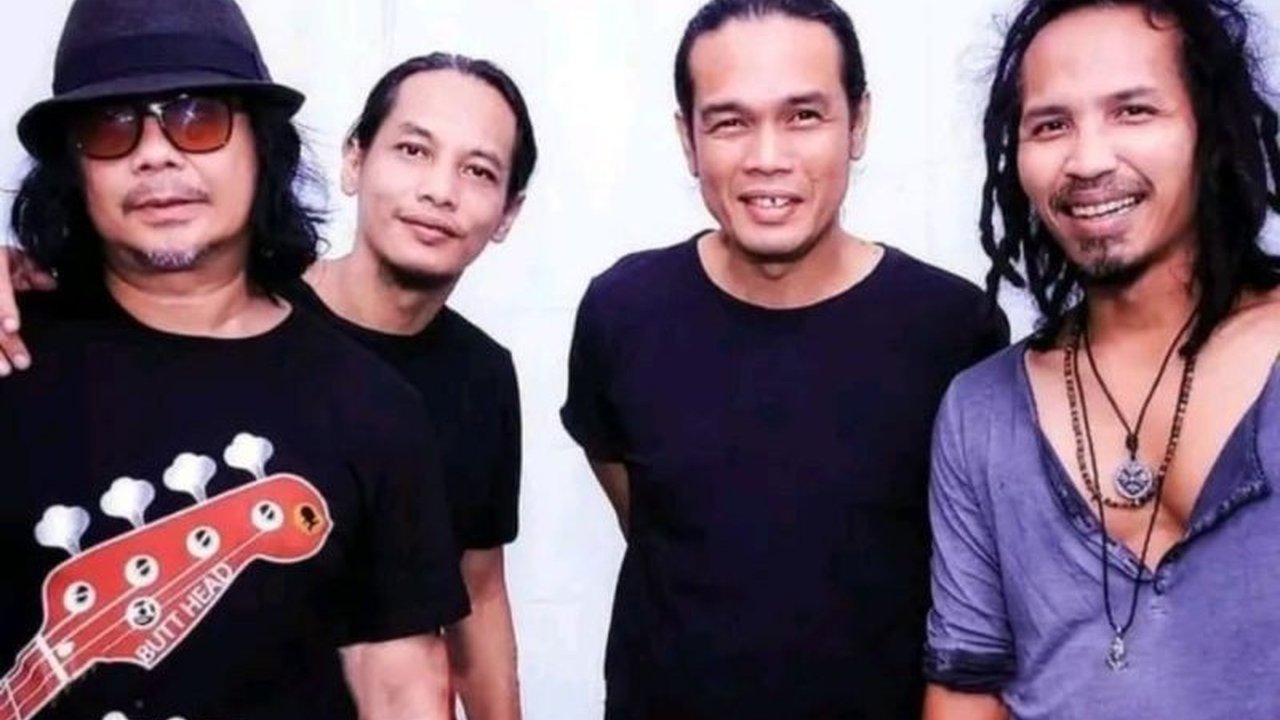 Jelang pergantian tahun 2025, grup musik legendaris BIP Band merilis ulang lagu 'Satu Nusa Satu Bangsa' untuk album '10 Windu Indonesia', menyerukan persatuan di tengah dinamika bangsa.