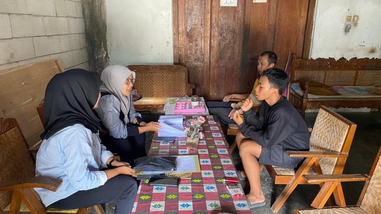 Kepala Sekolah Rakyat Terintegrasi 5 Ponorogo memastikan pemantauan siswa Sekolah Rakyat Ponorogo tetap dilakukan selama libur semester melalui jurnal harian, menjaga tanggung jawab belajar mereka.