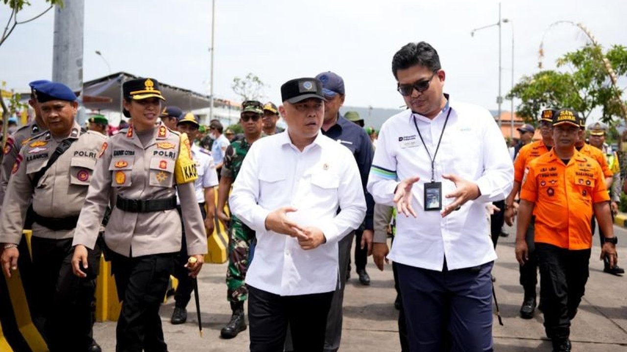 Menteri Perhubungan Dudy Purwagandhi mendesak PT ASDP Indonesia Ferry (Persero) untuk memperkuat kesiapan layanan Arus Balik Gilimanuk-Ketapang demi kelancaran dan keselamatan libur Natal 2025 dan Tahun Baru 2026.