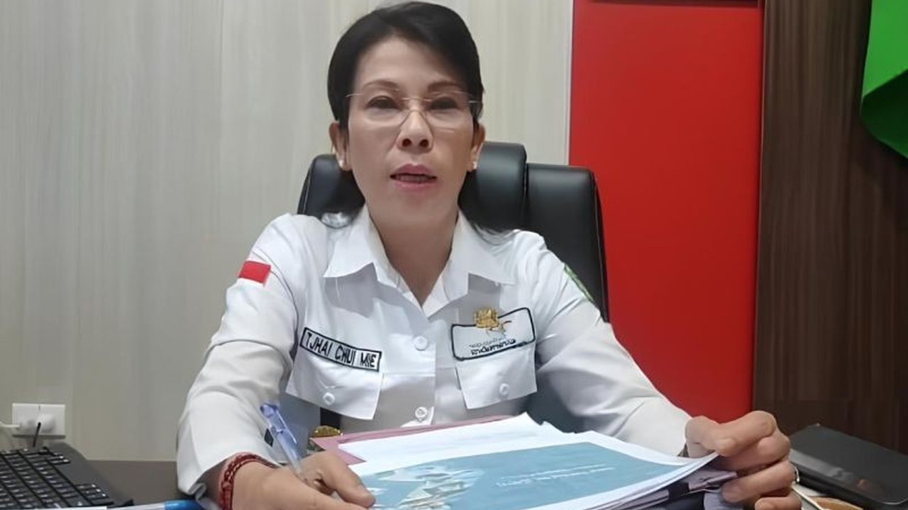Wali Kota Singkawang Tjhai Chui Mie menyoroti rendahnya kepatuhan pembayaran Pajak Kendaraan Bermotor Singkawang, yang berdampak pada Pendapatan Asli Daerah dan mendorong pemerintah kota menyiapkan langkah strategis.