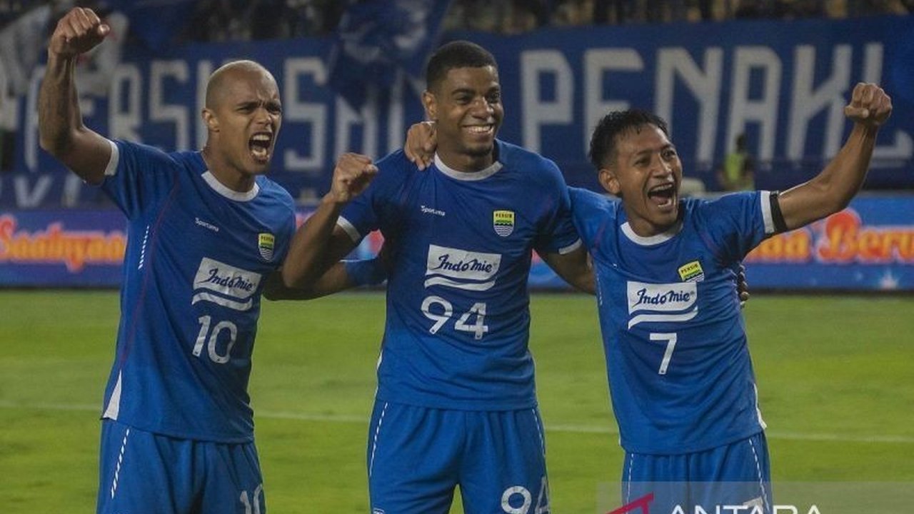 Persib Bandung akan melakoni laga sengit di babak 16 besar ACL II melawan Ratchaburi FC. Simak detail hasil undian dan jadwal pertandingan Persib di ACL II yang akan datang.