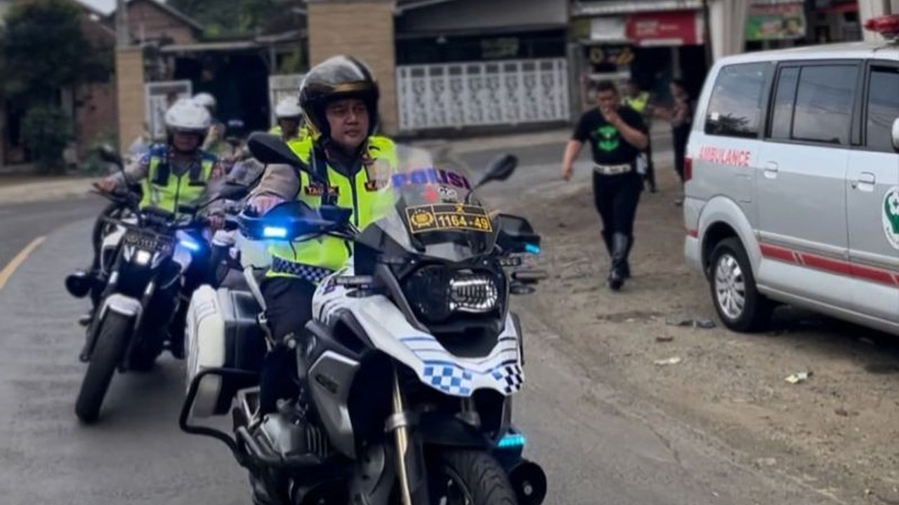 Satlantas Polres Tulungagung mewaspadai potensi lonjakan arus lalu lintas Tahun Baru 2026 menuju objek wisata pesisir, menyiagakan personel dan lima tim pengamanan untuk memastikan kelancaran.