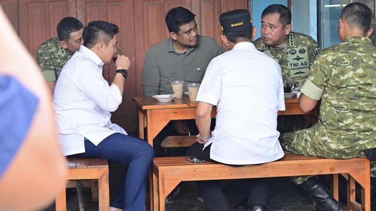 Sekretaris Kabinet (Seskab) Teddy Indra Wijaya ngopi bareng KSAD Jenderal Maruli Simanjuntak, Gubernur Sumatera Utara Bobby Nasution. (Dok. Instagram Setkab)