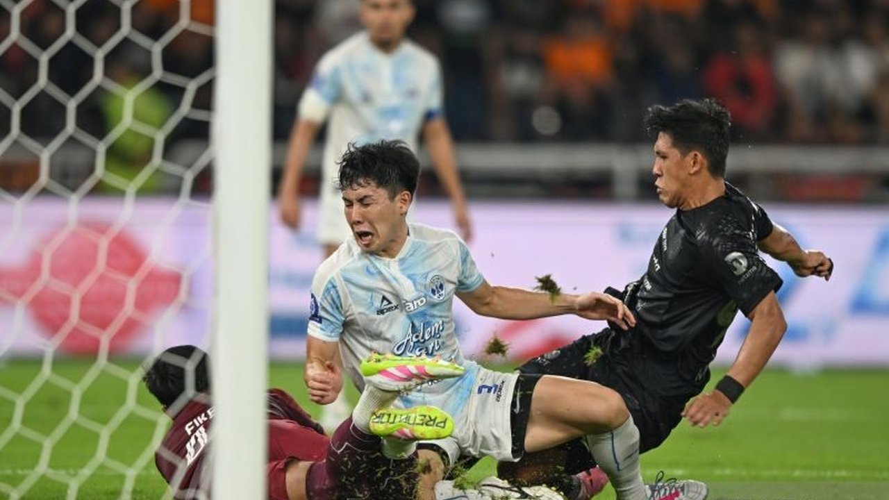 Bek tangguh PSIM Yogyakarta, Yusaku Yamadera, ungkap ambisi pribadi masuk daftar 11 pemain terbaik Super League sekaligus pastikan Laskar Mataram bertahan di kasta tertinggi.