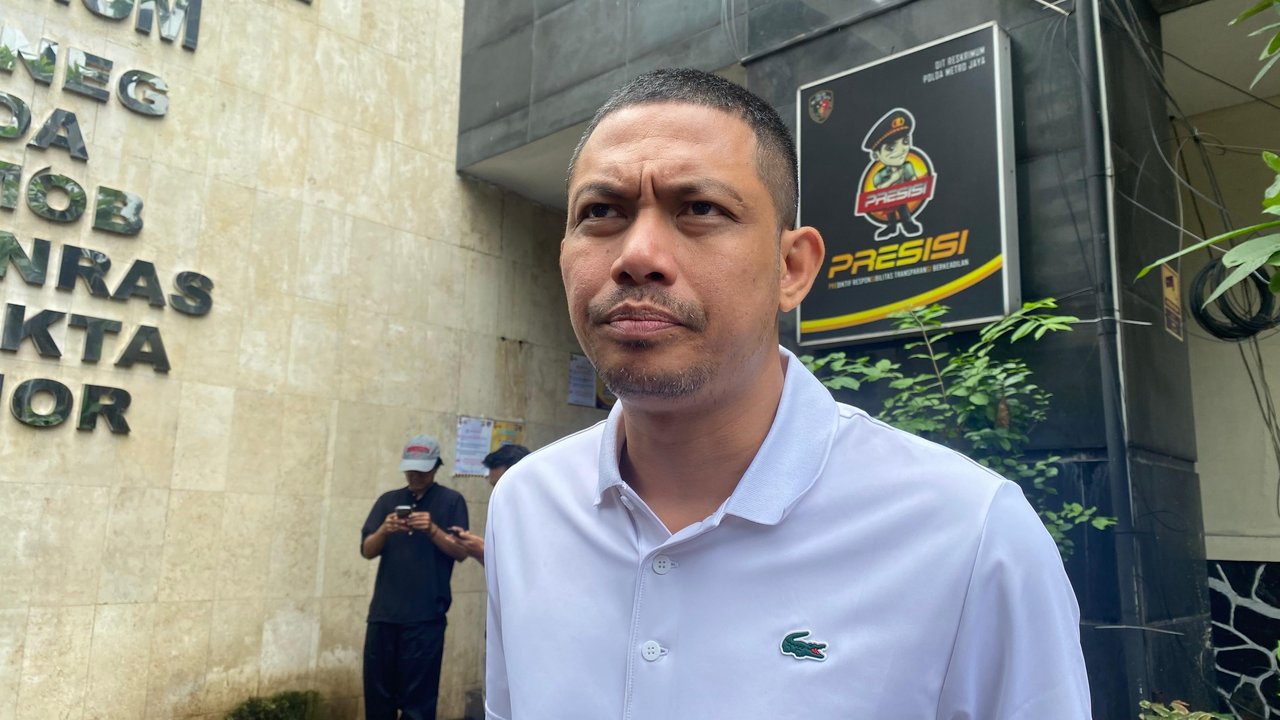 Selebgram DJ Donny Terima Teror, Rumah Dilempari Bangkai Ayam dan Bom Molotov