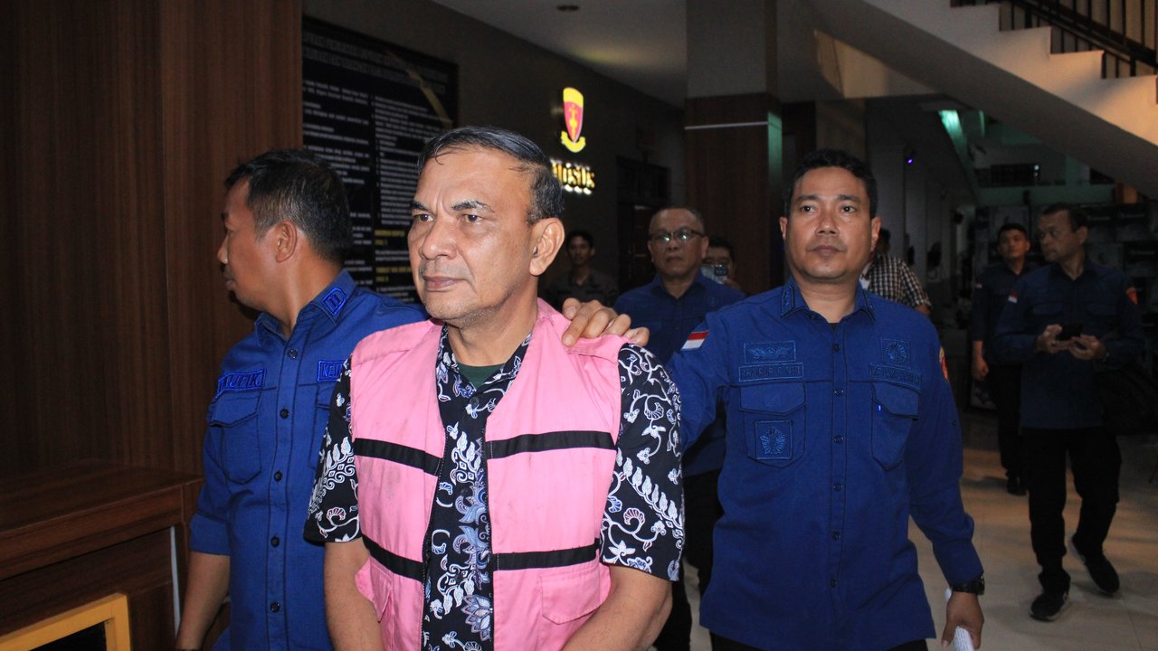 Kejati Sumut Tahan Kadis Pendidikan Tebing Tinggi Terkait Dugaan Korupsi Pengadaan Smartboard