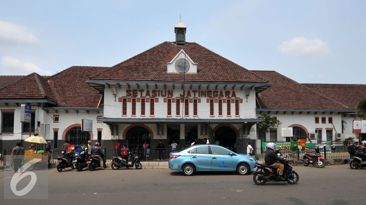 Daftar 5 Kereta Berhenti Luar Biasa di Stasiun Jatinegara, Imbas Acara Lari di Monas