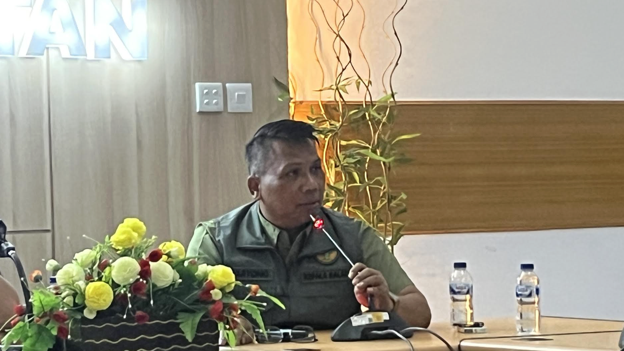 Diduga Hasil Pembalakan Liar, Tumpukan Kayu di Pantai Padang Dalam Penyelidikan