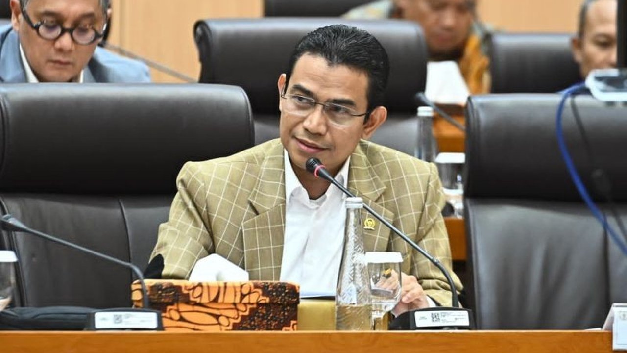 Anggota Komisi VII DPR RI mendesak TVRI segera membenahi layanan siaran menjelang perhelatan akbar Piala Dunia 2026, memastikan jangkauan optimal dan dampak ekonomi positif.