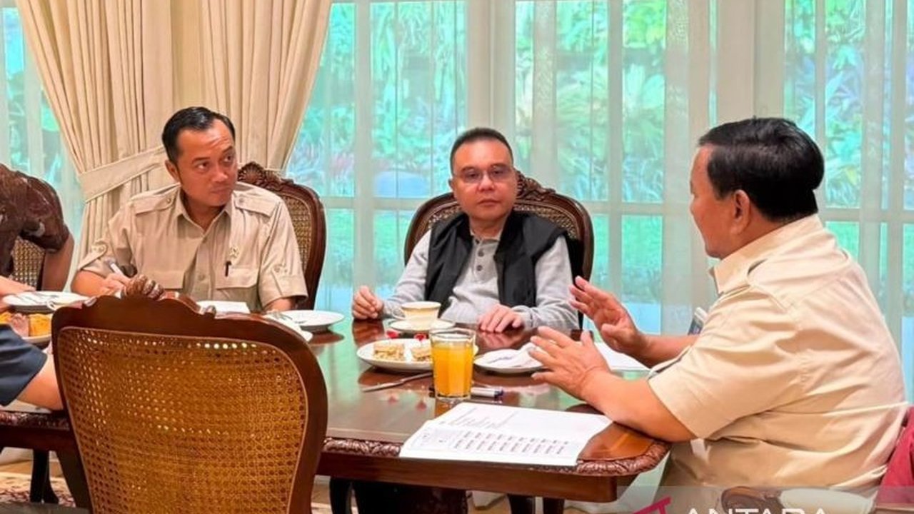 Presiden Prabowo Subianto menerima laporan terkini mengenai upaya Pemulihan Sumatera pascabencana banjir bandang dan longsor, serta menyetujui pembentukan Satgas Kuala untuk penanganan khusus.