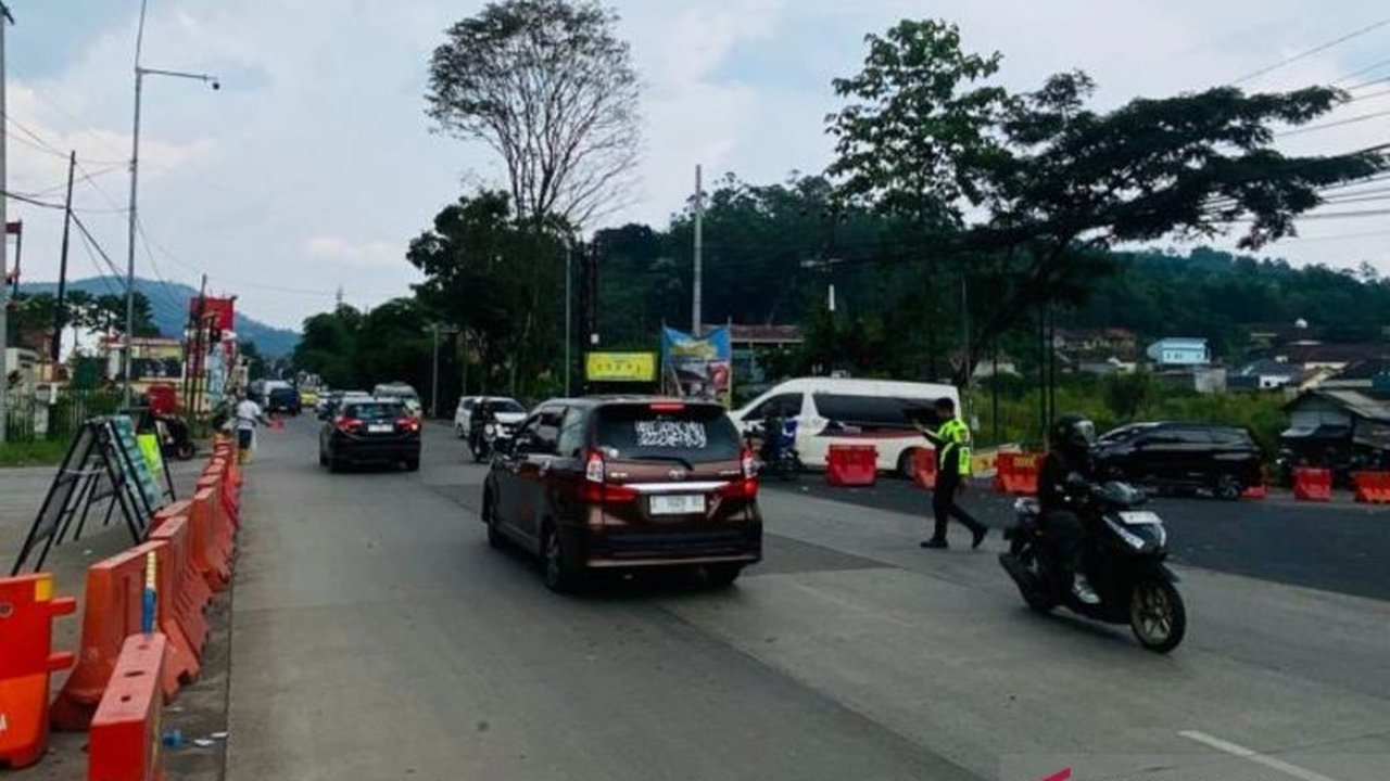 Kepolisian Resor Garut memprediksi puncak arus balik libur Tahun Baru 2026 akan terjadi pada Sabtu-Minggu, 3-4 Januari, sehingga langkah antisipasi untuk kelancaran Puncak Arus Balik Tahun Baru Garut telah disiapkan.