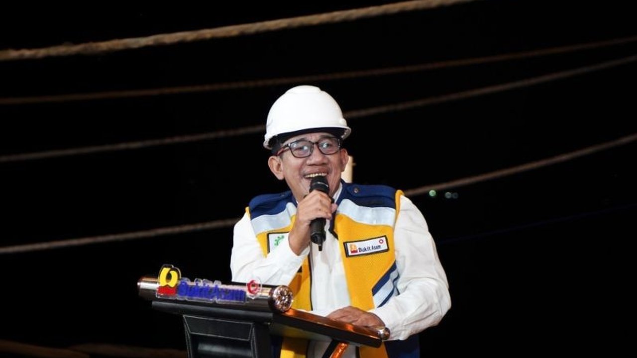 PT Bukit Asam Tbk (PTBA) menegaskan komitmennya untuk menjaga kinerja dan keberlanjutan usaha di tengah dinamika industri pada tahun 2026, siap menghadapi tantangan baru.