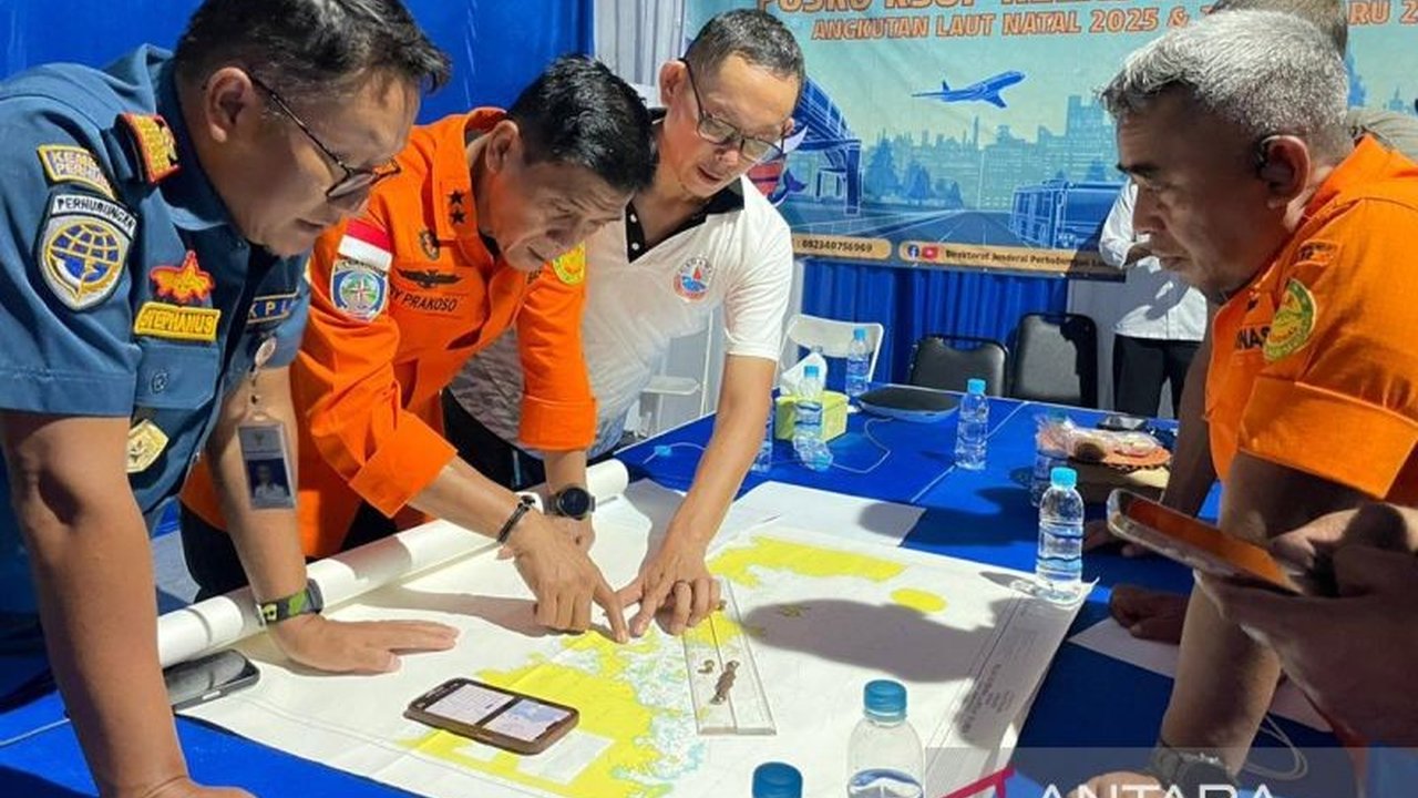 Pemerintah Indonesia menyampaikan belasungkawa atas insiden Kecelakaan Kapal NTT yang menewaskan dan menghilangkan warga Spanyol di Labuan Bajo, Nusa Tenggara Timur, dengan operasi pencarian terus berlanjut.