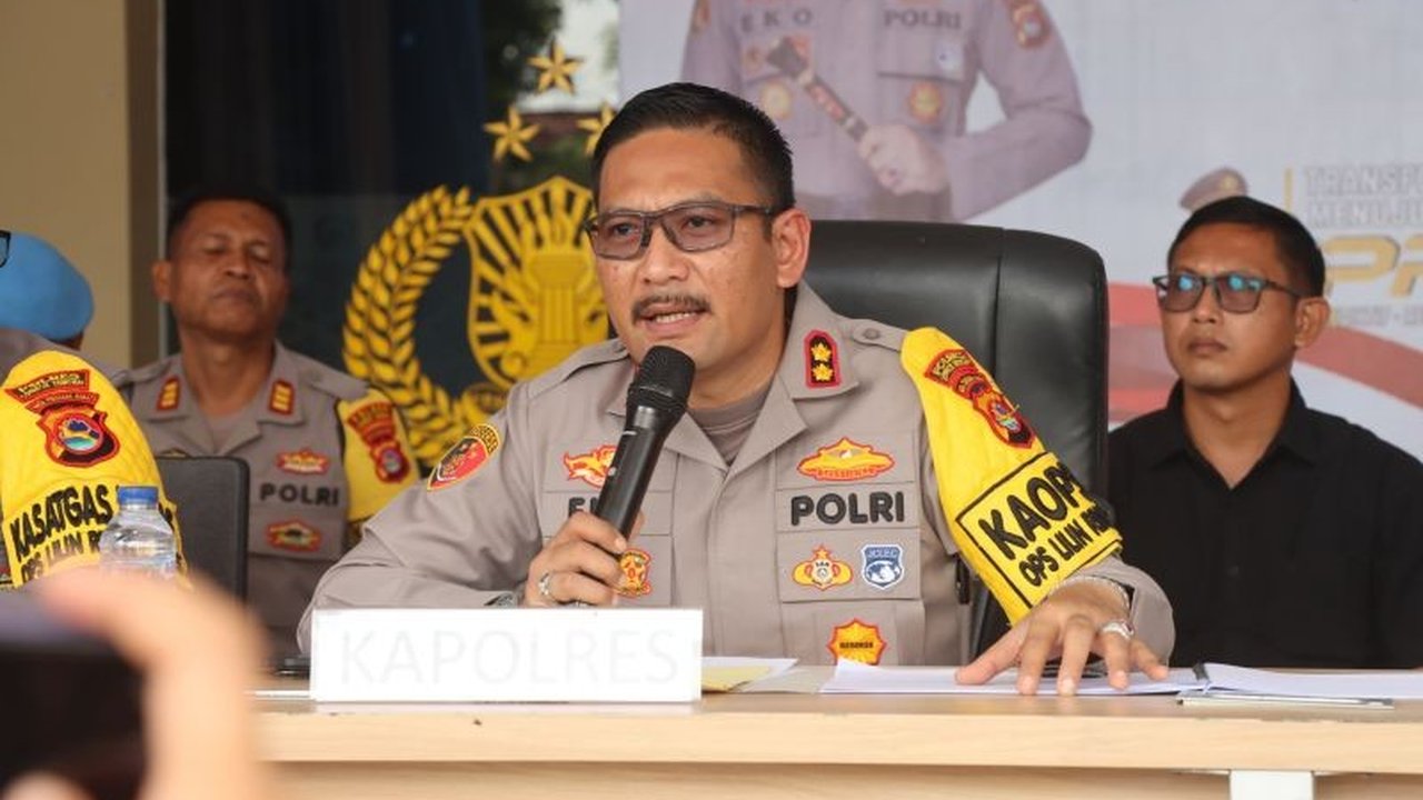 Polres Lombok Tengah mengimbau masyarakat untuk selalu waspada penipuan dan modus kejahatan siber lainnya, menyusul lonjakan kasus kriminalitas sebesar 17 persen sepanjang tahun 2025 di wilayah tersebut.