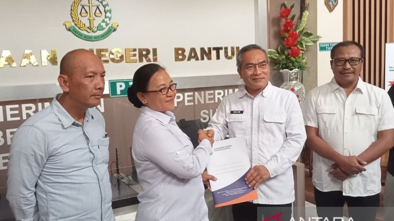 Pemerintah Kabupaten Bantul menemukan dugaan penyalahgunaan wewenang pamong Bantul di Kelurahan Wonokromo yang berpotensi merugikan negara, kini kasusnya ditangani Kejaksaan Negeri Bantul.