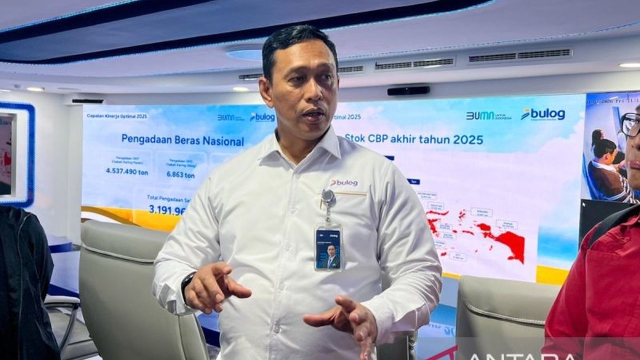 Bulog menargetkan distribusi 720 ribu ton bantuan pangan di tahun 2026 kepada 18 juta keluarga penerima manfaat, menegaskan komitmen menjaga ketahanan pangan nasional dan melindungi kelompok rentan.