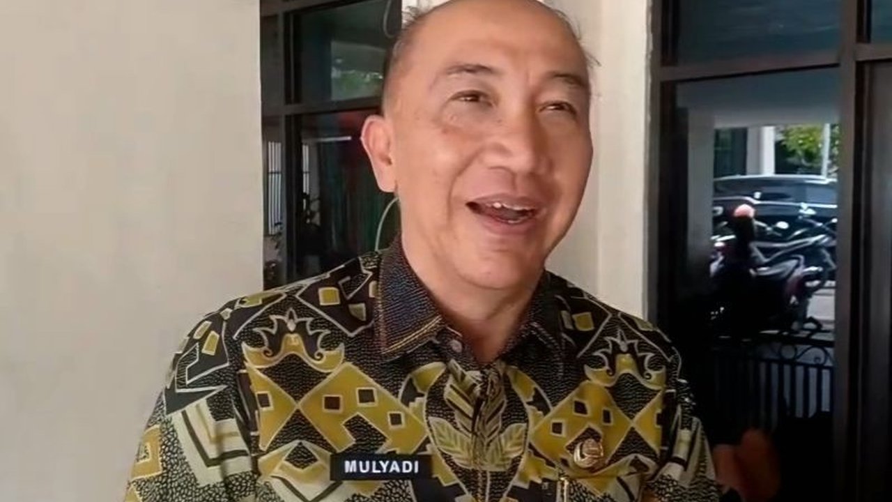 Pembangunan pabrik etanol di Lampung menjadi strategi hilirisasi komoditas lokal seperti tebu dan singkong, menjanjikan peningkatan nilai ekonomi serta energi bersih.