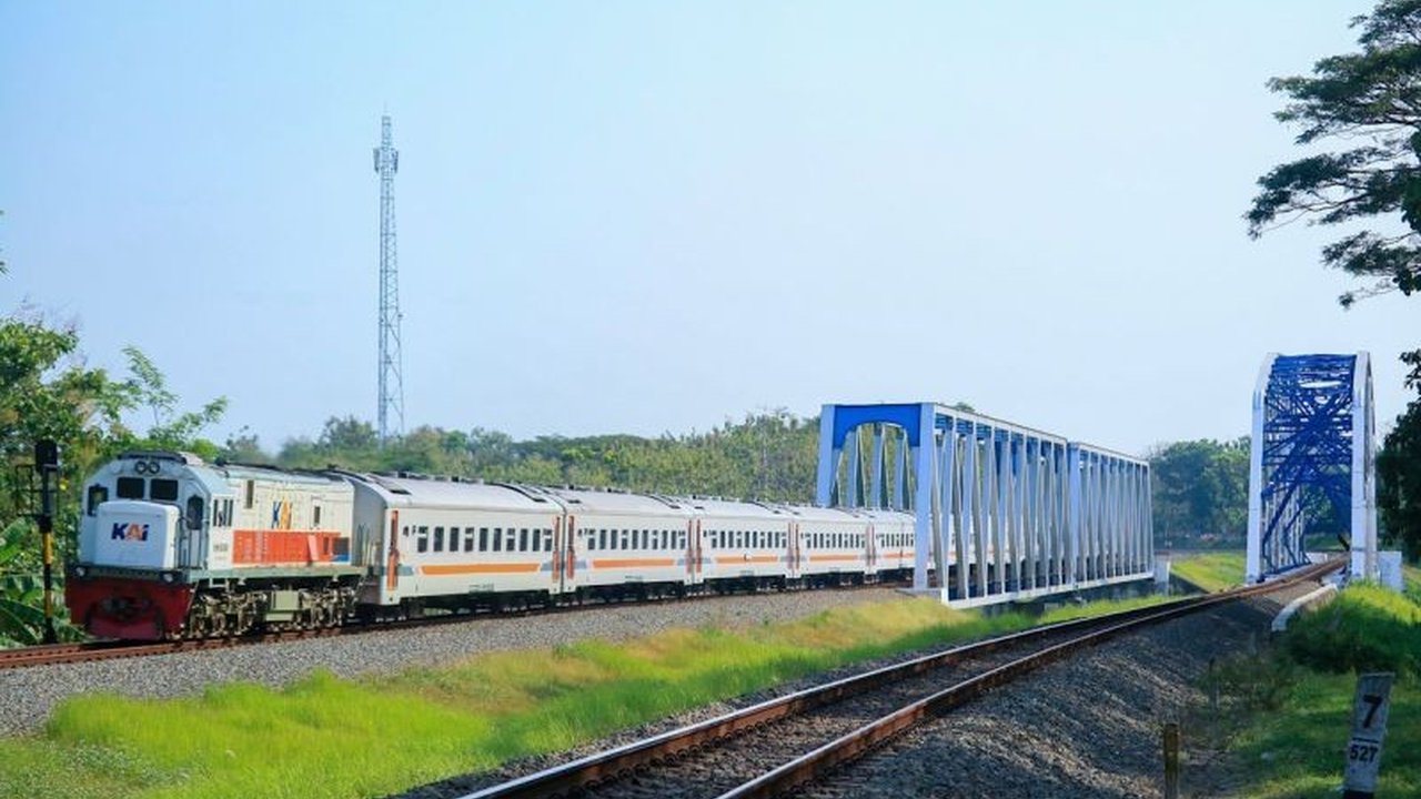 PT Kereta Api Indonesia (Persero) mencatat KA Joglosemarkerto sebagai kereta api terfavorit masyarakat selama periode libur Natal dan Tahun Baru (Nataru) 2025/2026, menunjukkan tingginya minat perjalanan di Jawa Tengah.