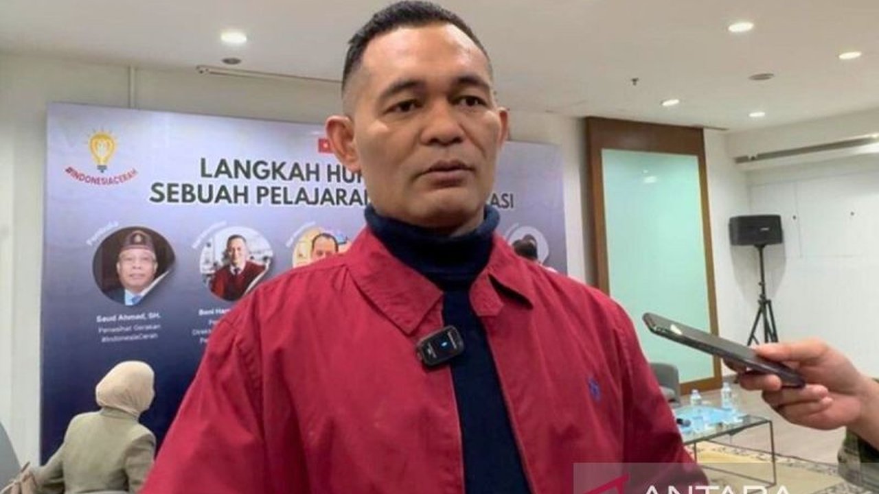 Pengamat hukum dan politik memprediksi Transformasi Polri 2026 akan sangat signifikan, tidak hanya memperkuat kapasitas internal tetapi juga mendukung agenda pemerintah dan meningkatkan kepercayaan masyarakat.
