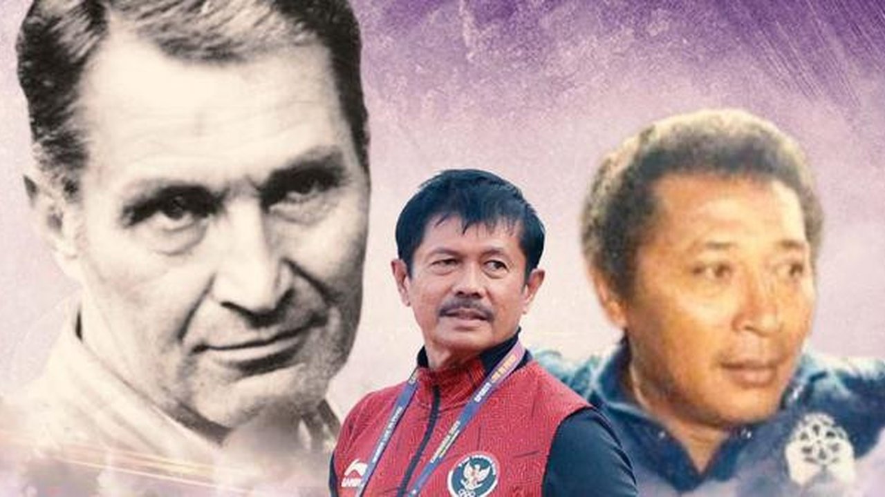 Timnas Indonesia - Bertje Matulapelwa, Anatoli Polosin, Indra Sjafri (Bola.com/Adreanus Titus)