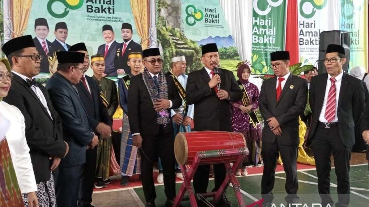 Peringatan Hari Amal Bakti ke-80 Kemenag Sulsel menjadi momentum refleksi pentingnya Harmoni Kehidupan Beragama. Bagaimana Kemenag Sulsel memperkuat sinergi umat untuk Indonesia yang damai dan maju?