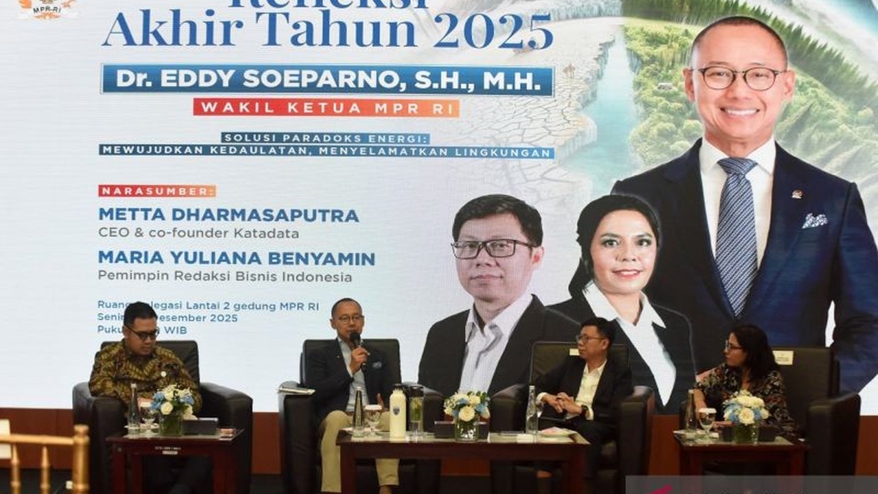 Meskipun Ekonomi Indonesia 2025 menunjukkan stabilitas makro yang baik, pertumbuhan masih moderat. Tahun 2026 akan menjadi ujian penting bagi kebijakan untuk mendorong akselerasi ekonomi nasional.