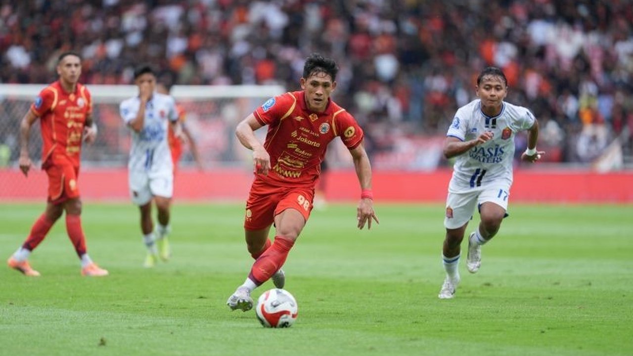 Pelatih Persija Jakarta, Mauricio Souza, mengungkapkan belum menganalisis kekuatan Persib Bandung jelang laga Super League, meski sudah mengetahui gaya bermain Maung Bandung.