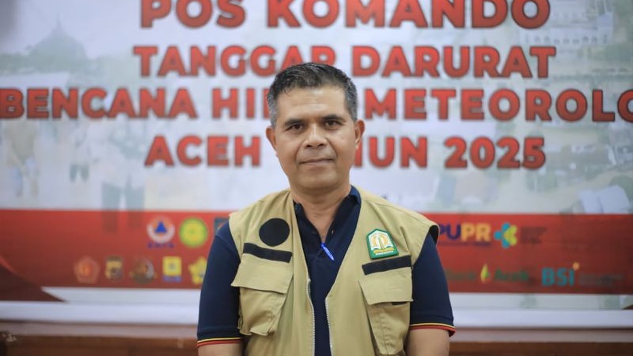 Ribuan Relawan ASN Aceh dikerahkan untuk membersihkan fasilitas publik di Aceh Tamiang pascabanjir, dipastikan tidak menggunakan Anggaran Pendapatan dan Belanja Aceh (APBA).