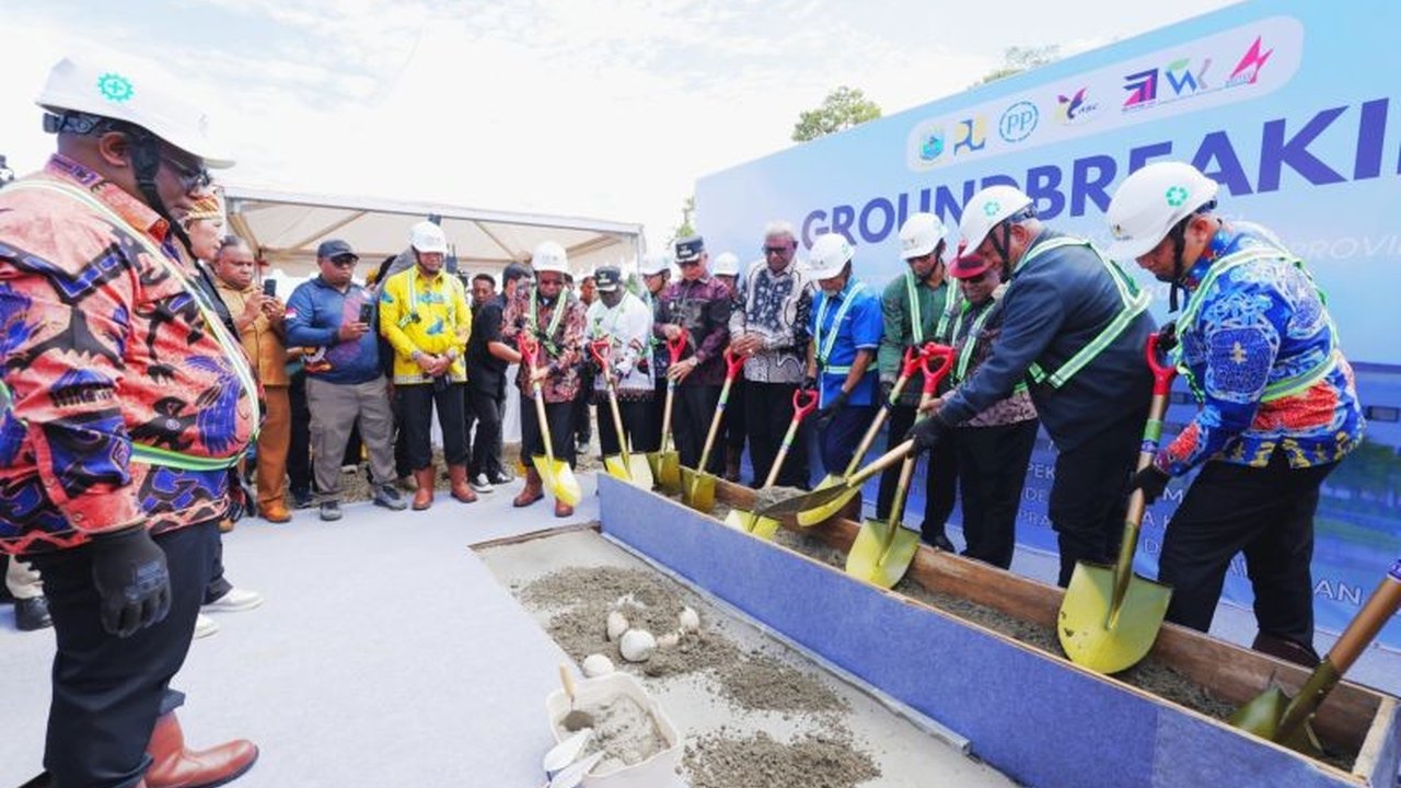 Pemerintah Provinsi Papua Tengah berkomitmen menghadirkan pelayanan publik berkualitas melalui pembangunan kantor gubernur, DPRD, dan MRP di Nabire, menandai era baru tata kelola pemerintahan yang profesional.