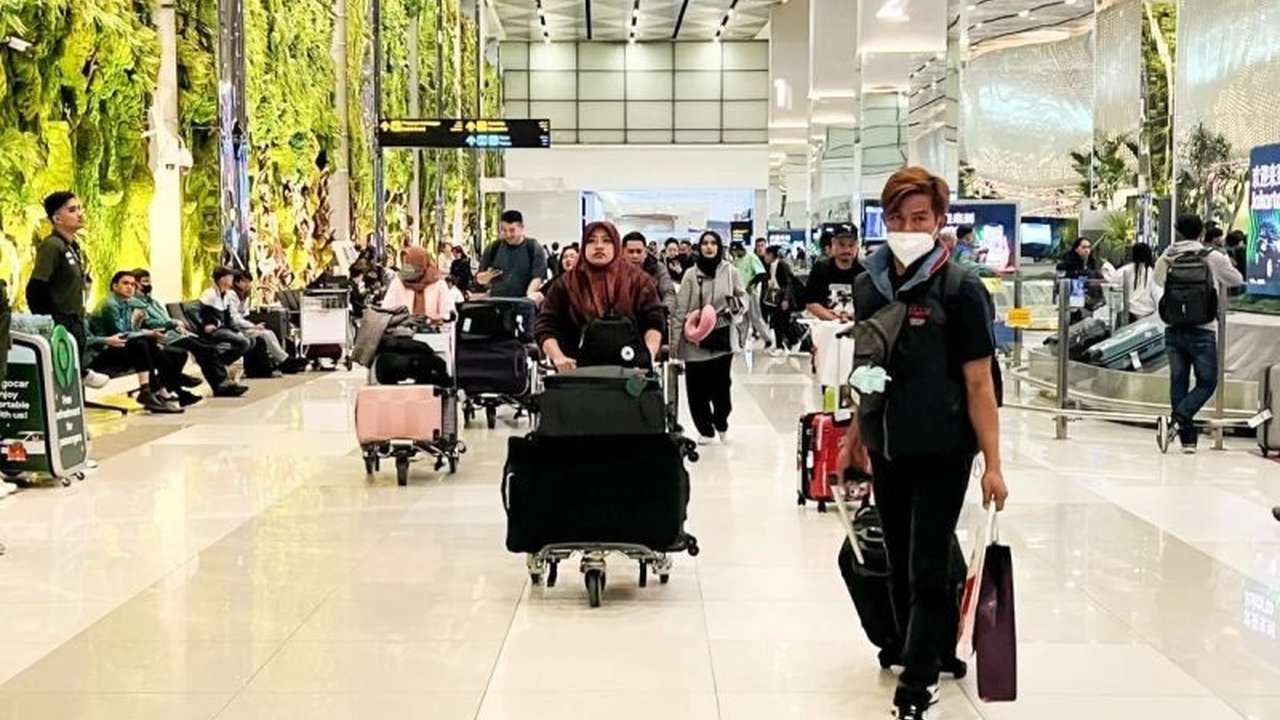 PT Angkasa Pura Indonesia (InJourney Airports) telah memastikan kesiapan bandara dalam menghadapi puncak arus balik Nataru 2025/2026, menjamin kelancaran dan keamanan perjalanan jutaan penumpang.