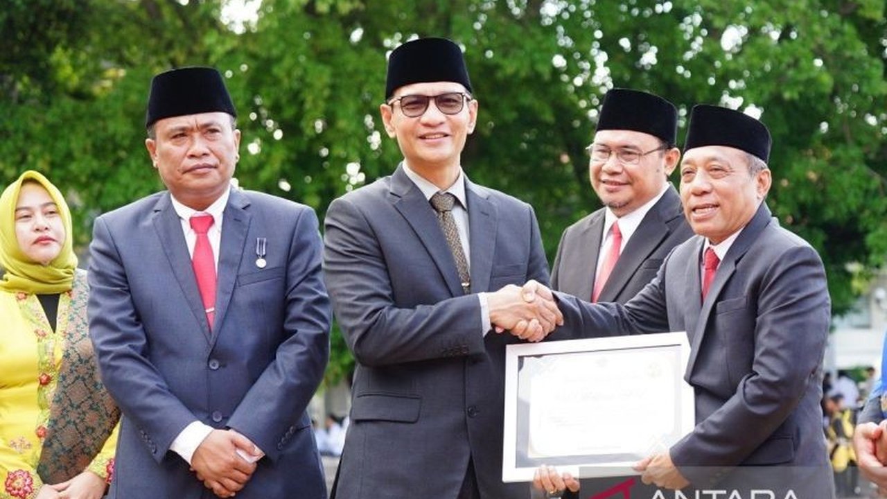 Wali Kota Mataram, Mohan Roliskana, menyerukan penguatan kerukunan beragama serta penguasaan AI di era digital untuk membangun bangsa yang maju, damai, dan berkeadaban.
