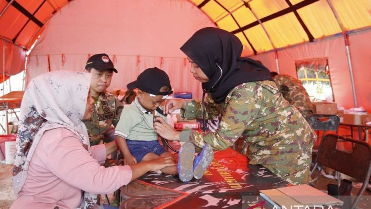 RSPPN Kemenhan bersama TNI sigap dirikan Posko Kesehatan Aceh Tamiang di lokasi bencana, memastikan penanganan medis optimal bagi pengungsi yang membutuhkan.