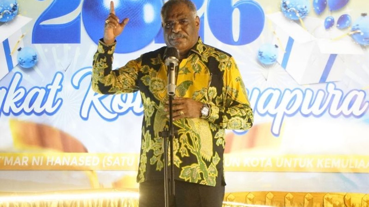 Wali Kota Jayapura Abisai Rollo menegaskan larangan terhadap aktivitas pendulangan emas ilegal, meminta lurah dan kepala distrik bertindak tegas demi menjaga lingkungan serta keselamatan masyarakat.