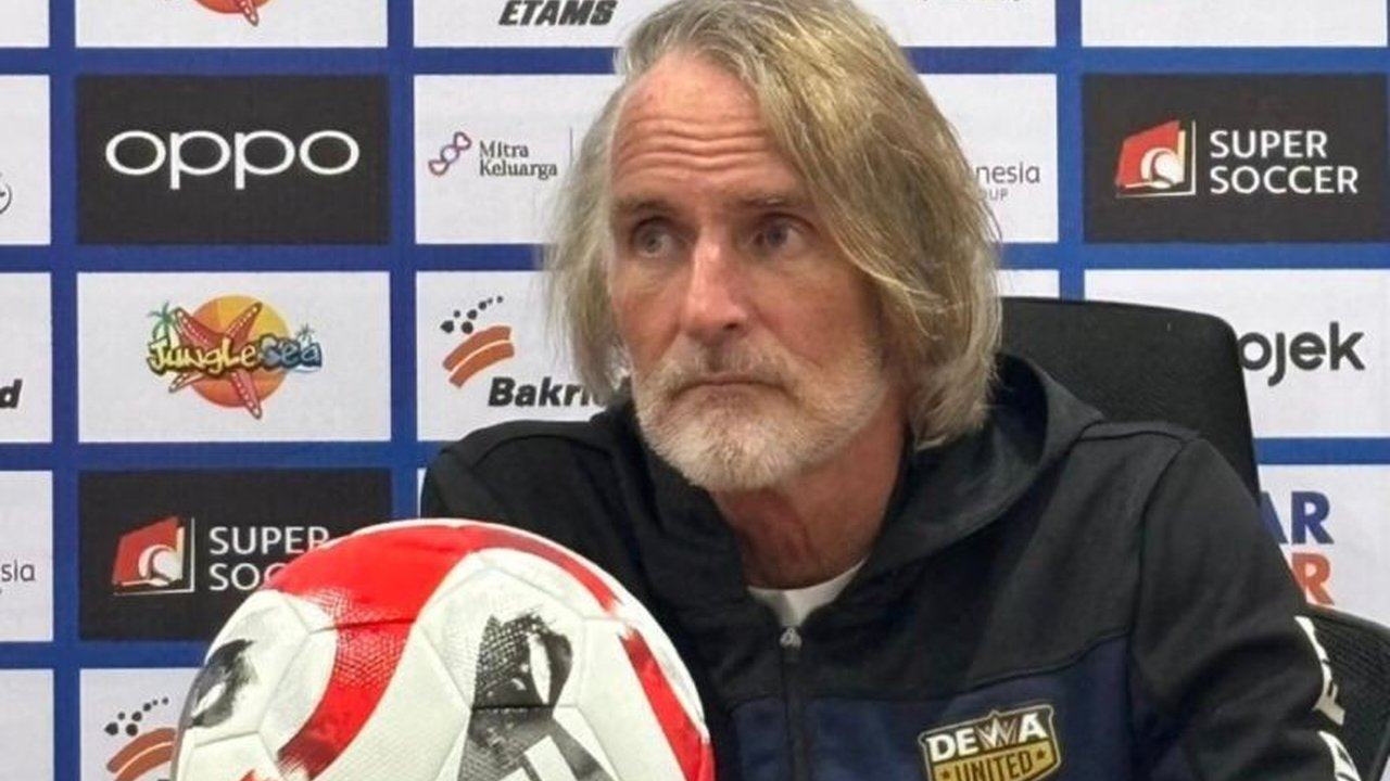 Pelatih Jan Olde Reikerink yakin Dewa United akan mempertahankan performa apik saat menantang Bhayangkara Presisi Lampung FC, menandai kebangkitan tim setelah awal musim yang sulit di BRI Super League 2025/2026.