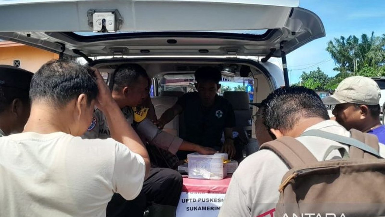 Pemerintah Kota Bengkulu sigap membuka Posko Kesehatan Korban Banjir Bengkulu di beberapa titik terdampak, memastikan penanganan medis gratis bagi warga untuk mencegah penyakit pasca bencana.