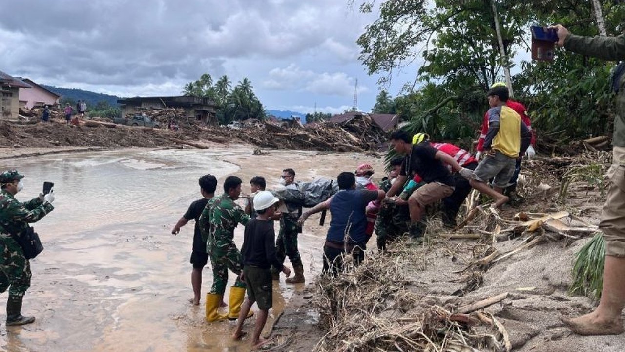 Pusat Pengendalian Operasi Penanggulangan Bencana Sumatera Utara merilis data sementara Korban Bencana Alam Sumut, mencatat 205 orang luka-luka dan 58 lainnya masih hilang di empat kabupaten/kota terdampak.