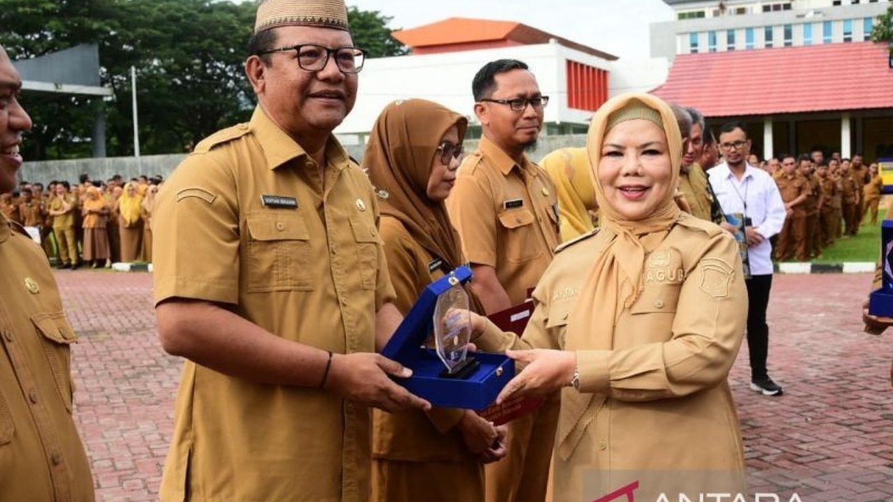 Wakil Gubernur Gorontalo Idah Syahidah Rusli Habibie menyerukan peningkatan pelayanan ASN Gorontalo di awal tahun 2026, menekankan pentingnya disiplin dan kinerja demi masyarakat.