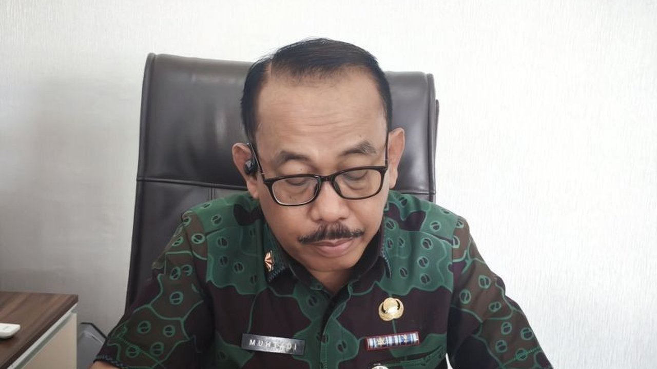 Dinas Kesehatan Bandarlampung menegaskan belum ada laporan Kasus Superflu Bandarlampung, atau influenza A(H3N2) Subclade K. Masyarakat diimbau tetap jaga kebersihan dan lakukan vaksinasi untuk mencegah penularan.