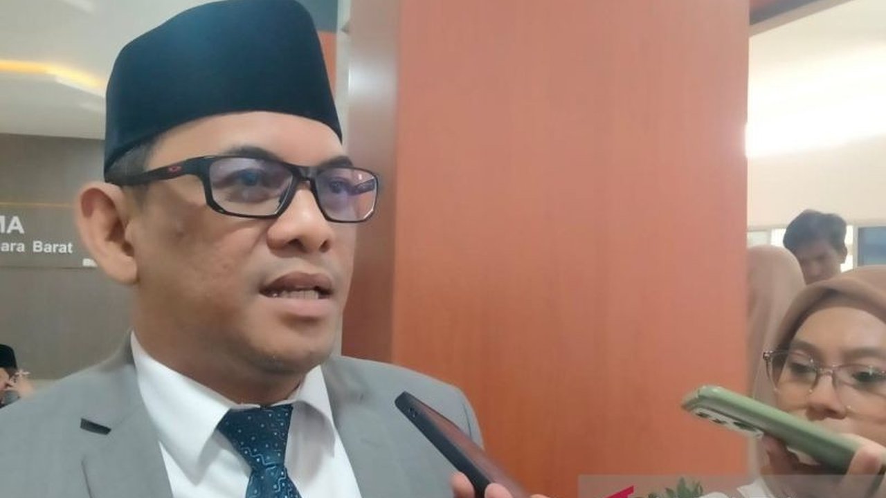 Pembangunan Gedung DPRD NTB yang hancur pasca-kebakaran akan dimulai Juli 2026 dengan anggaran Rp200 miliar dari APBN, menjanjikan wajah baru parlemen daerah.
