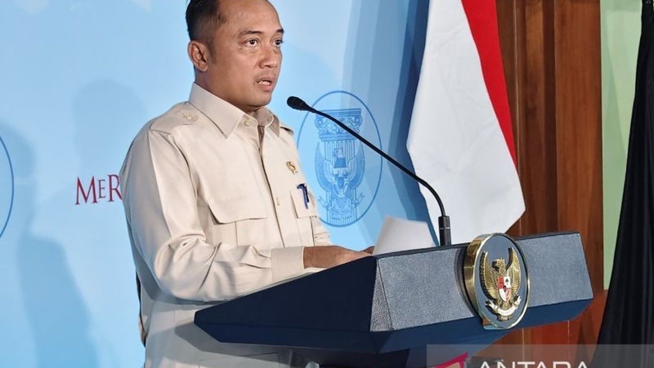 Menteri ESDM Bahlil Lahadalia memaparkan capaian sektor energi, termasuk realisasi lifting minyak dan progres elektrifikasi desa, dalam retret Kabinet Merah Putih.