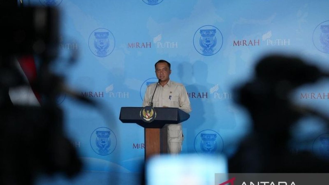 Menteri Sekretaris Negara Prasetyo Hadi menjelaskan bahwa kenaikan gaji hakim ad hoc akan dihitung tersendiri, terpisah dari hakim karier, untuk mengatasi ketimpangan pendapatan yang telah berlangsung lama.