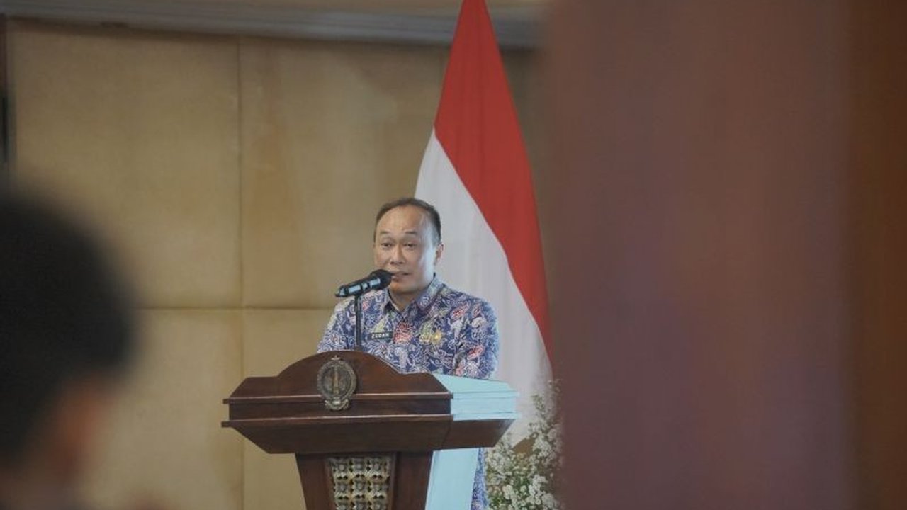 Badan Kepegawaian Negara (BKN) mendesak pemerintah daerah segera mengimplementasikan Manajemen Talenta ASN demi meritokrasi, peningkatan kinerja, dan pelayanan publik yang lebih baik. Apa dampaknya bagi daerah dan ASN?
