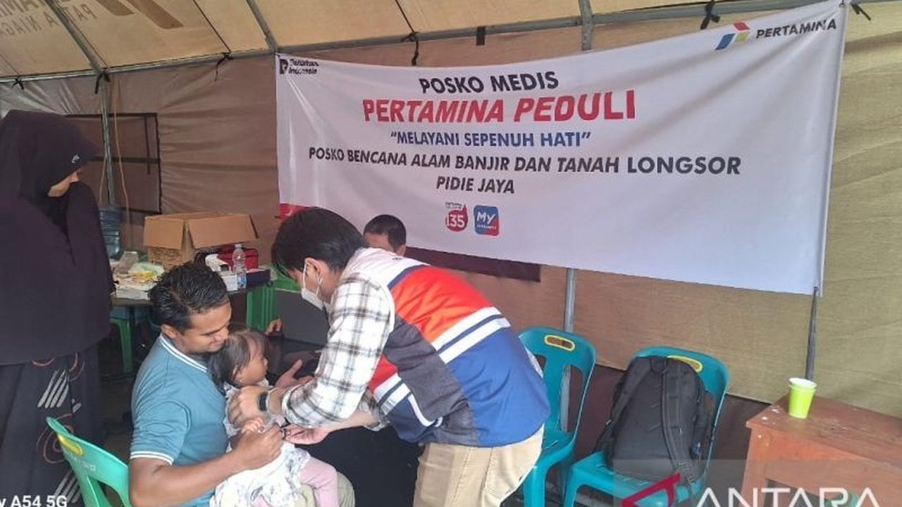 Korban banjir di Pidie Jaya masih menghadapi berbagai keluhan kesehatan, dengan Infeksi Saluran Pernapasan Akut (Ispa) dan kaku otot menjadi yang paling dominan. Simak penyebab dan upaya penanganan yang dilakukan di tengah kondisi pengungsian.
