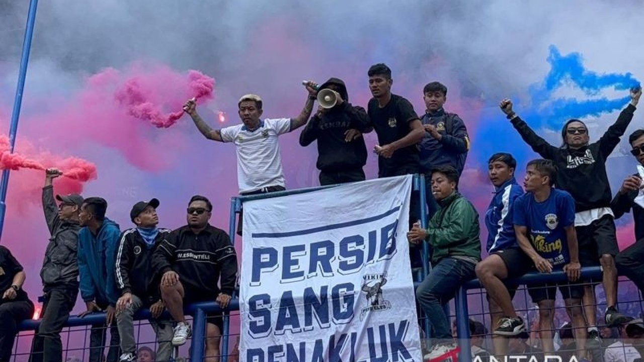 Jelang laga panas Persib vs Persija, PT Persib Bandung Bermartabat berkomunikasi dengan The Jak Mania terkait larangan suporter tim tamu hadir di Stadion GBLA demi keamanan dan ketertiban pertandingan.