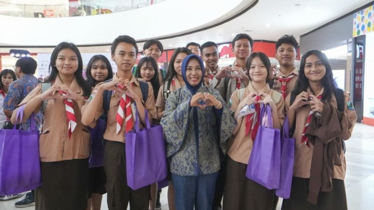 Wali Kota Mojokerto Ika Puspitasari menyerukan Generasi Muda Adaptif terhadap perubahan teknologi dan disrupsi digital, membuka peluang besar di sektor ekonomi kreatif.
