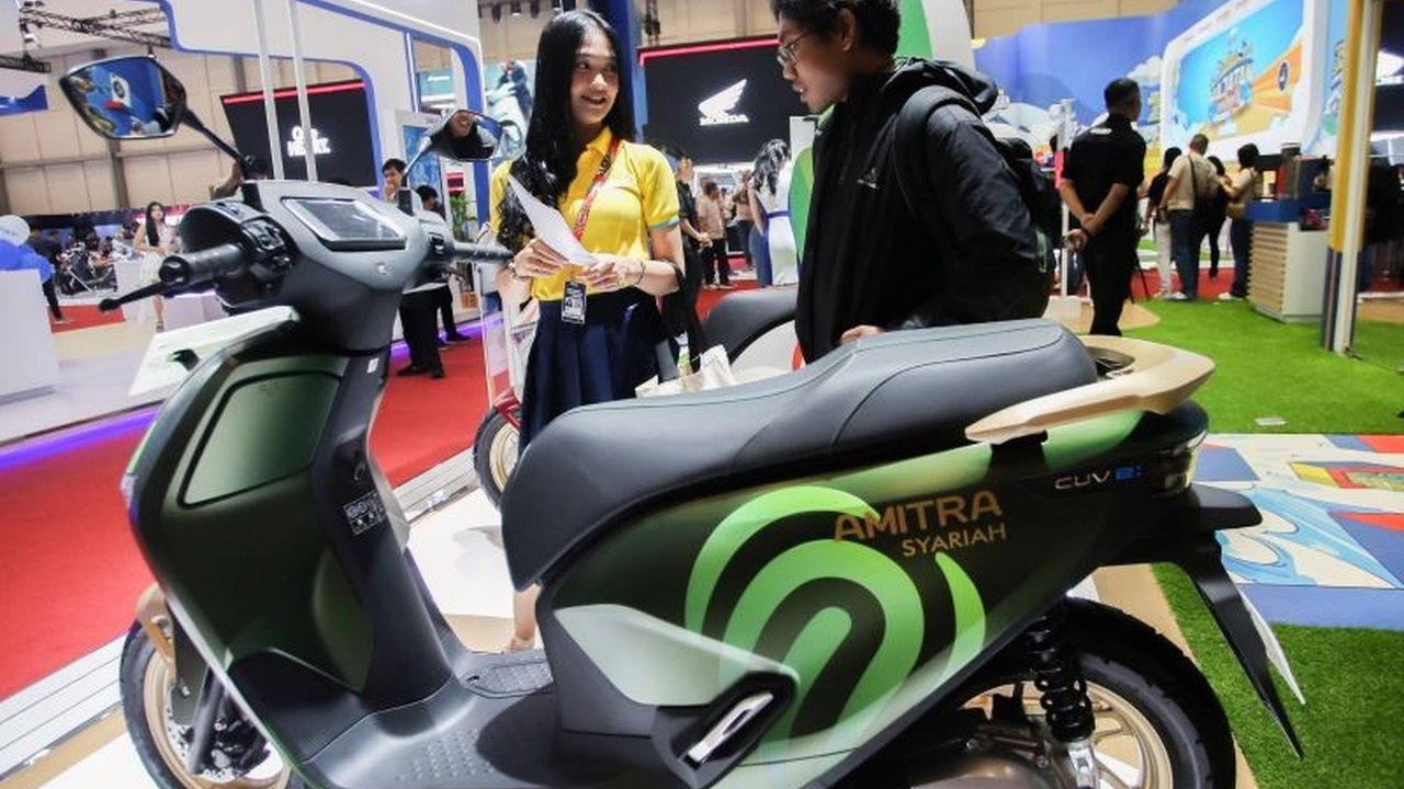 Asosiasi Industri Sepeda Motor Indonesia (AISI) memproyeksikan penjualan sepeda motor di Indonesia masih akan tumbuh subur hingga 2026, meskipun menghadapi beragam tantangan seperti pajak opsen dan dinamika geopolitik.