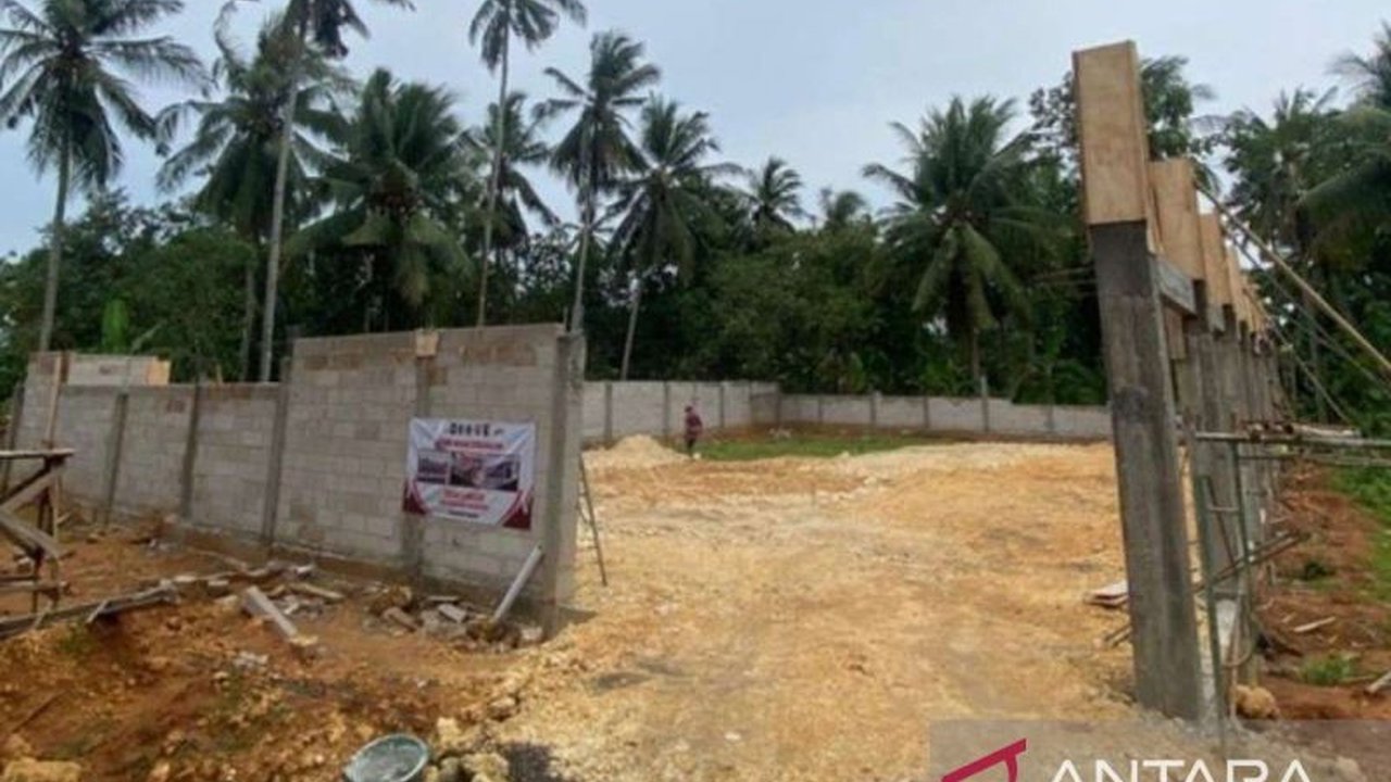 Pemerintah Kabupaten Sumenep gencar membangun 136 gerai Koperasi Desa/Kelurahan Merah Putih (KDMP Sumenep) di 27 kecamatan untuk memperkuat ekonomi kerakyatan dan meningkatkan kesejahteraan masyarakat desa.